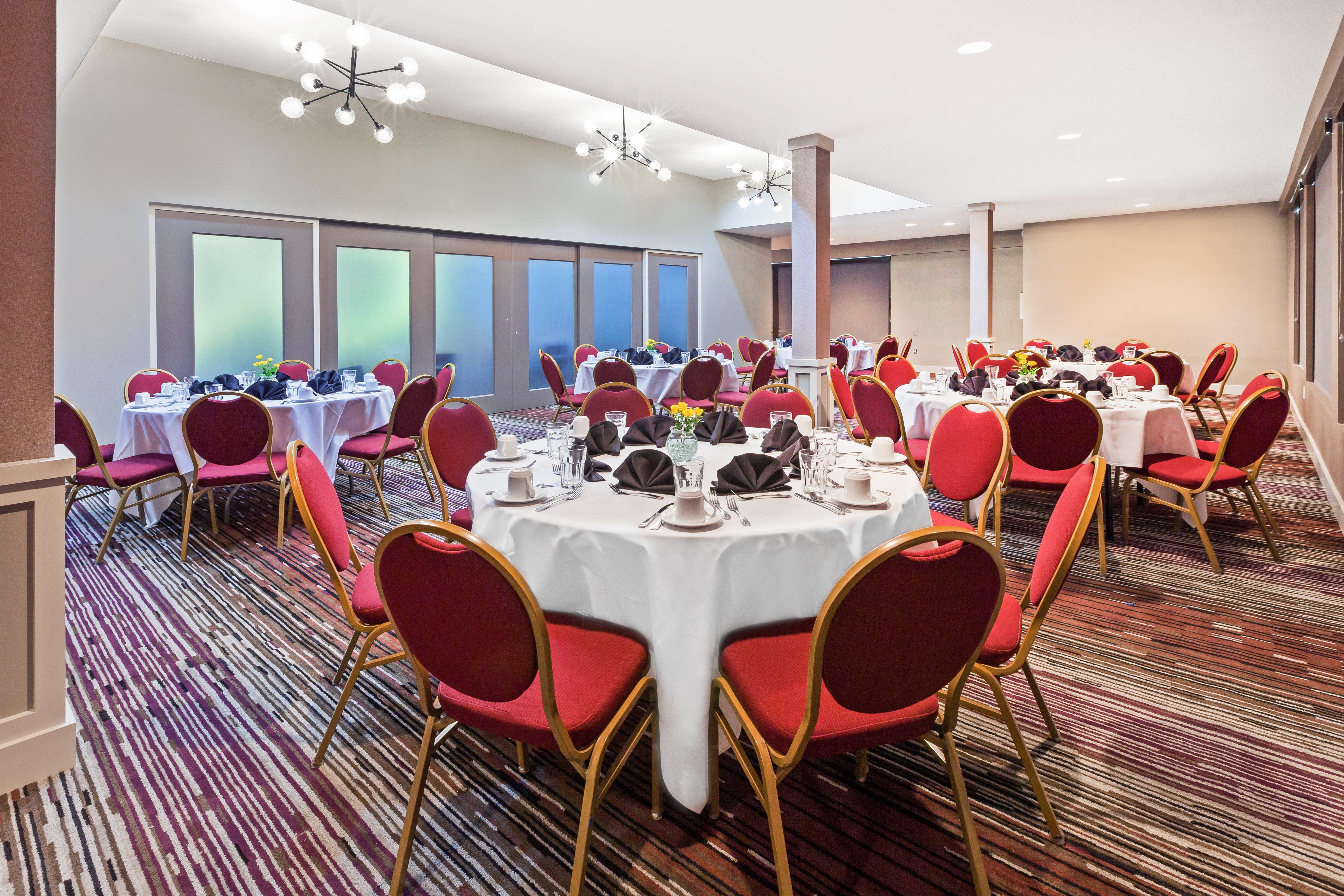 Holiday Inn Tyler - Conference Center By Ihg Exterior photo