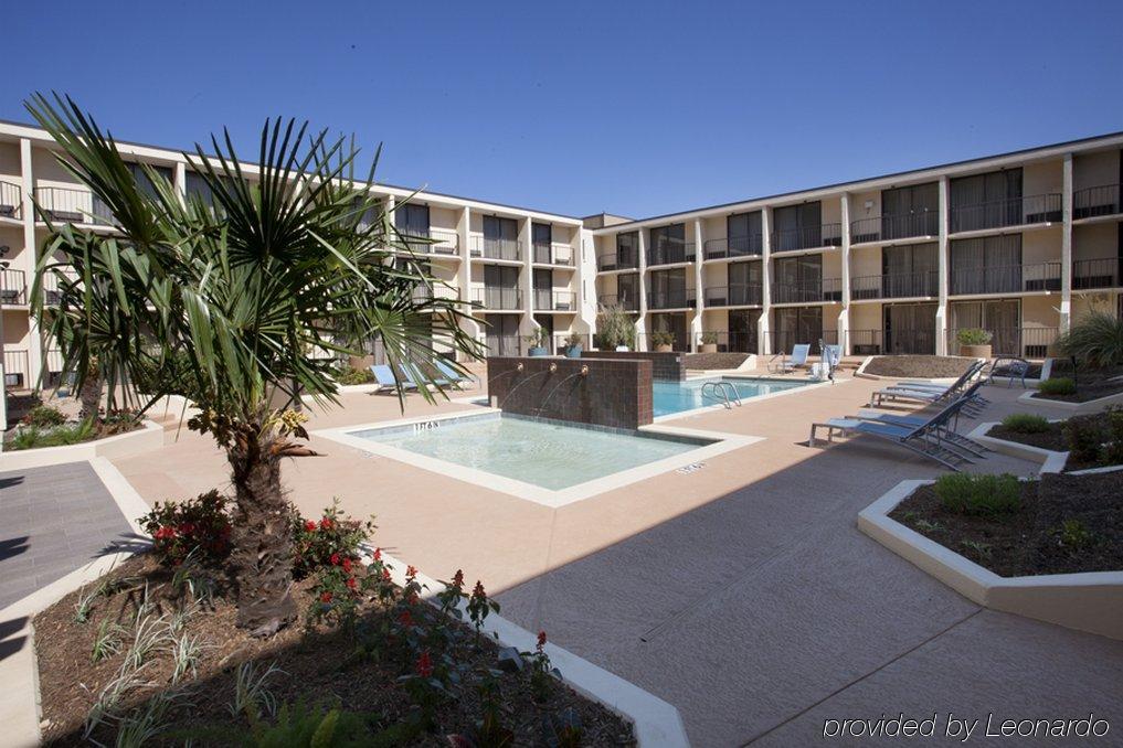 Holiday Inn Tyler - Conference Center By Ihg Exterior photo